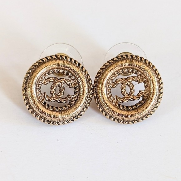 CHANEL Gold Tone Round CC Textured Twisted Pierced Earrings - Picture 3 of 4